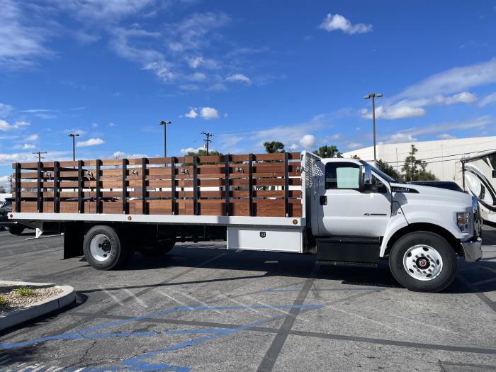 2023 Ford F-750-0
