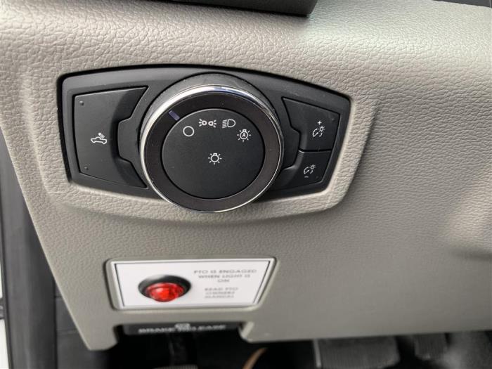 2022 Ford F-550-0
