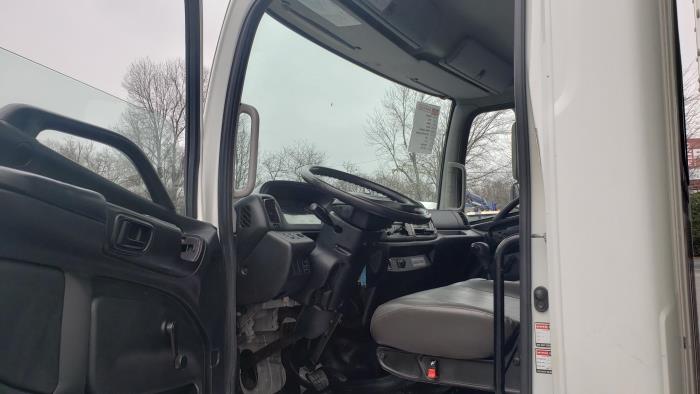 2017 Hino 268A-0