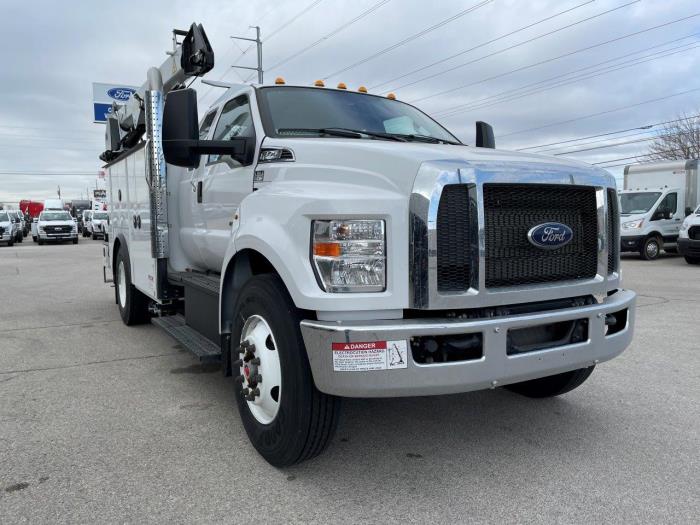 2023 Ford F-750-7