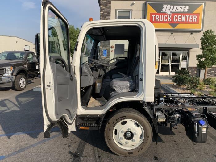 2023 Isuzu NQR-0