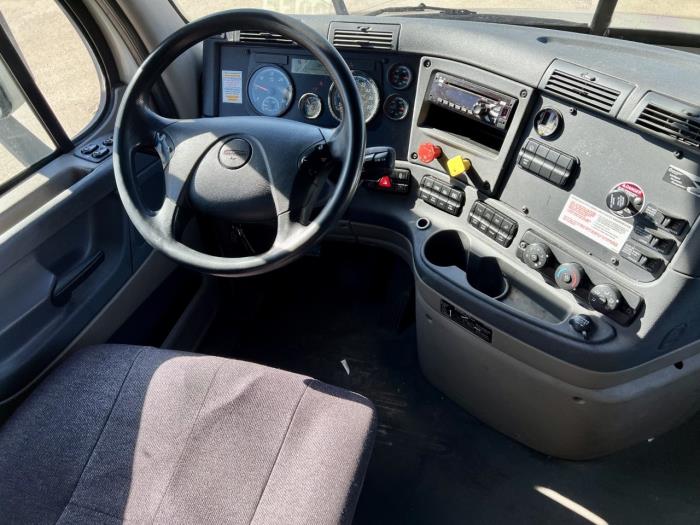 2018 Freightliner Cascadia-0