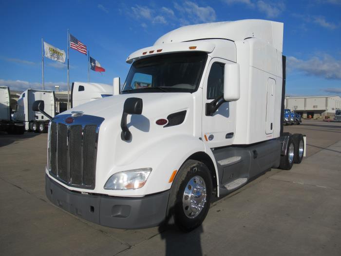 2017 Peterbilt 579-0