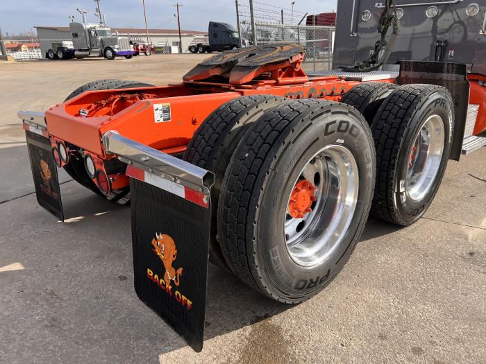 2021 Peterbilt 389-0