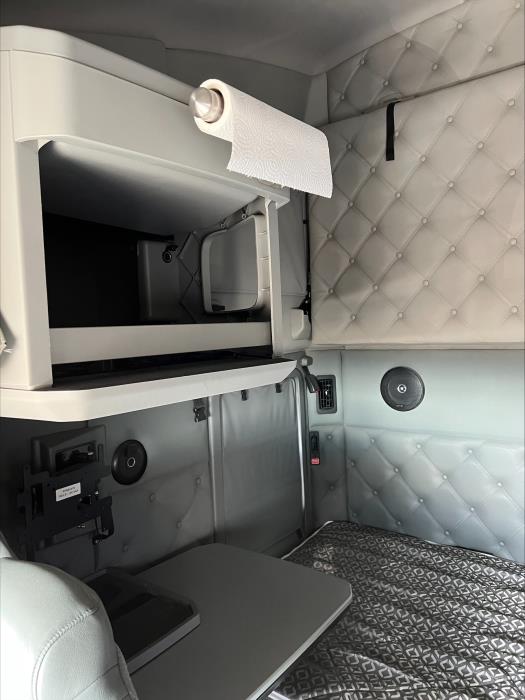 2018 Kenworth T680-0