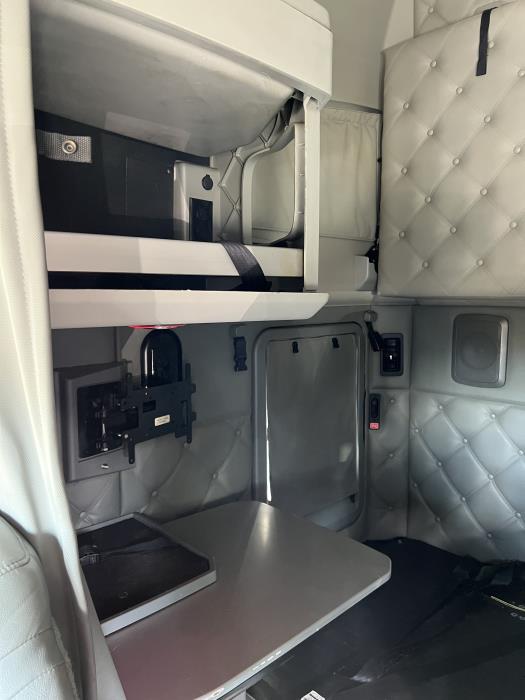 2019 Kenworth T680-0