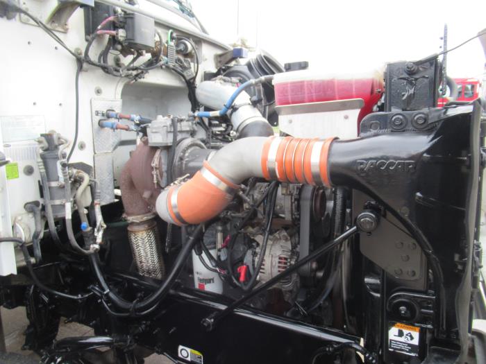 2016 Peterbilt 348-0