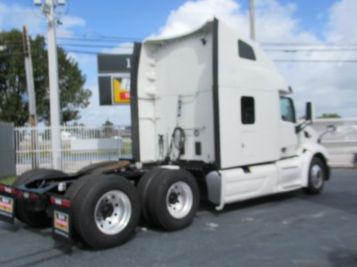 2019 Peterbilt 579-0