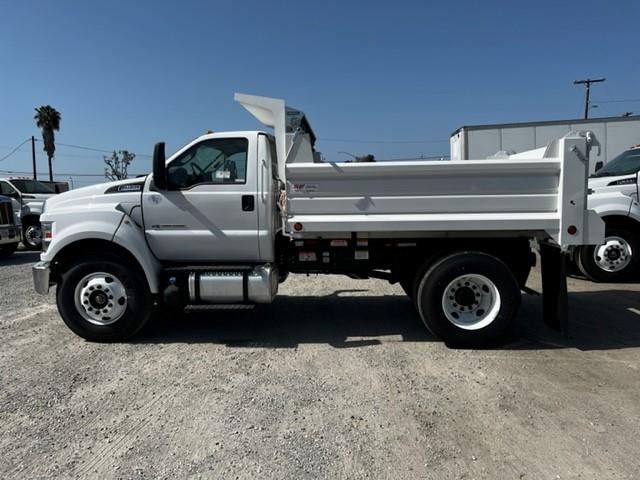 2023 Ford F-650-0