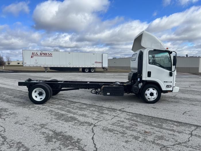 2019 Isuzu NRR-0