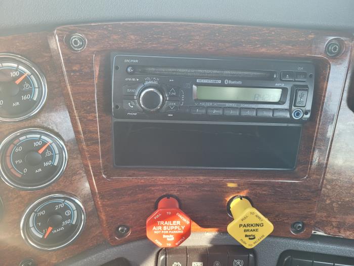 2017 Freightliner Cascadia-0