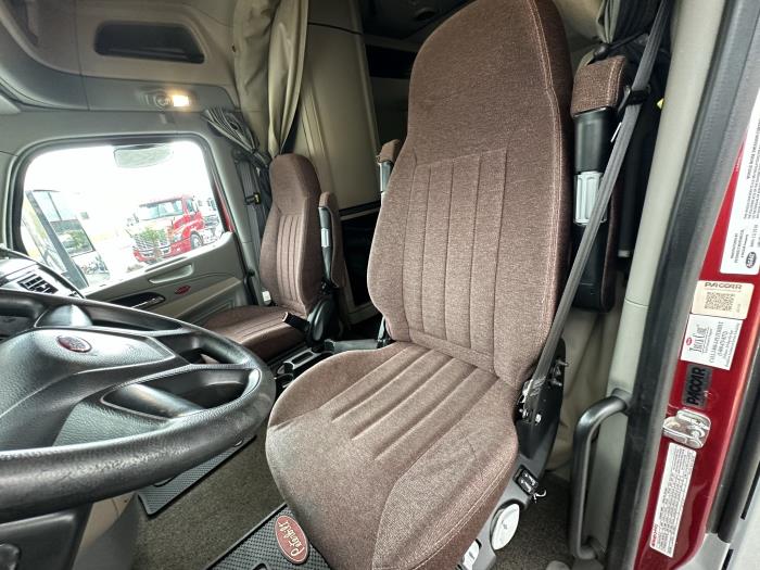 2019 Peterbilt 579-0