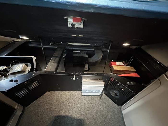 2019 Peterbilt 579-0