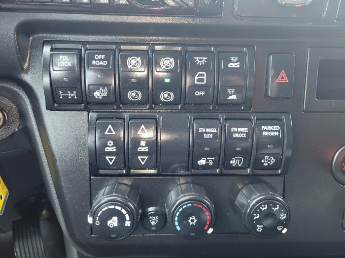 2020 International LT625-0