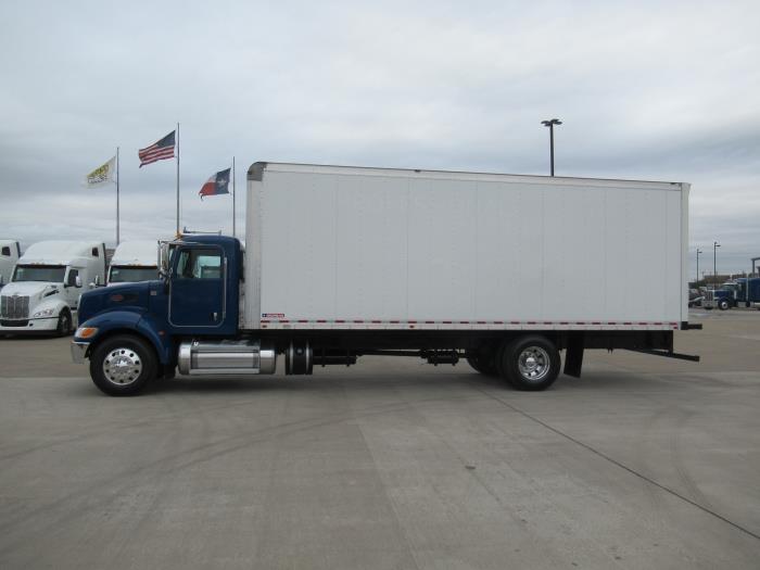 2017 Peterbilt 337-0