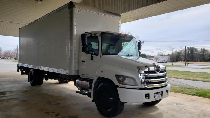 2016 Hino 268A-0