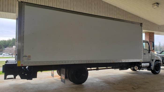 2016 Hino 268A-0
