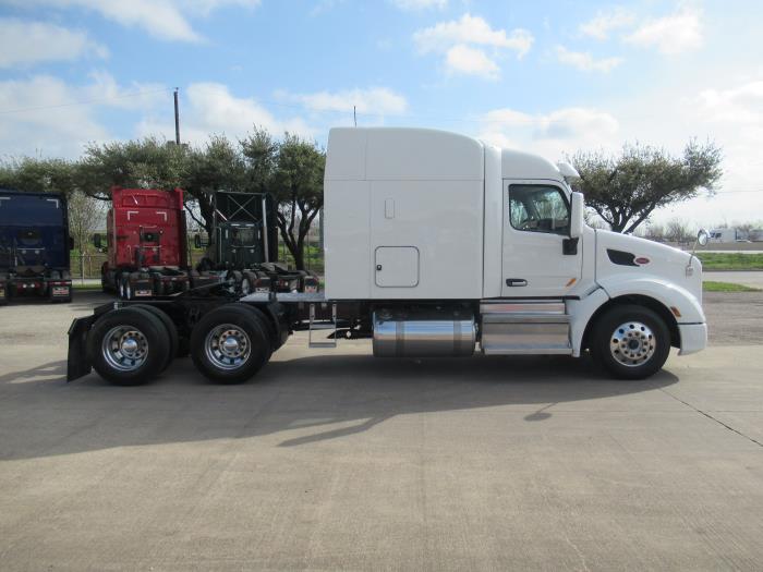 2020 Peterbilt 579-0