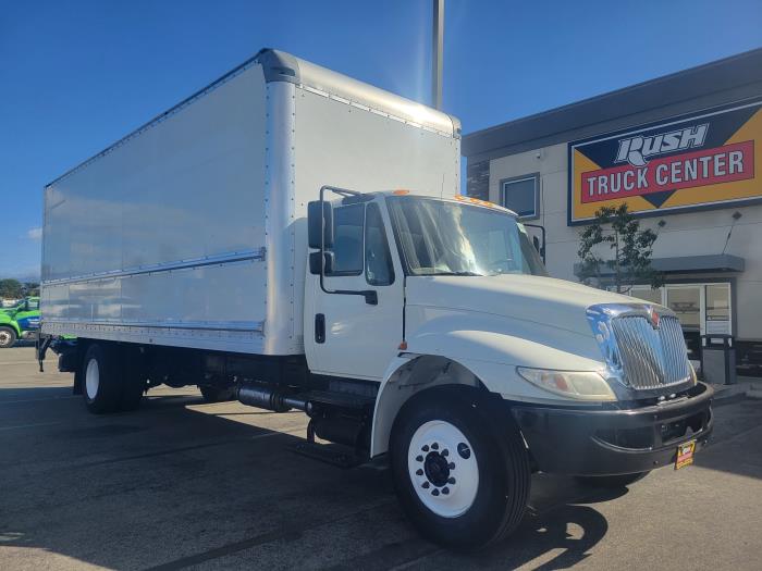 2017 International 4300-4X2-0
