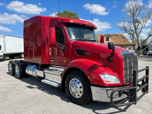 2021 Peterbilt 579-0