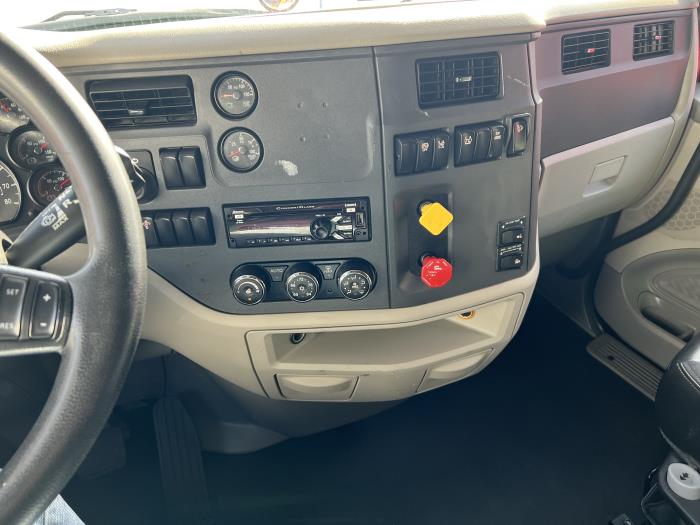 2019 Peterbilt 579-0