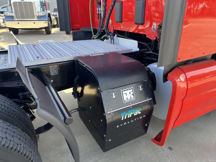 2019 Peterbilt 579-0