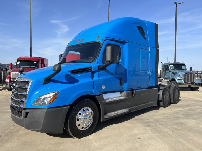 2020 Freightliner Cascadia-0