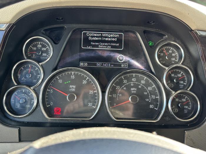 2018 Peterbilt 579-0
