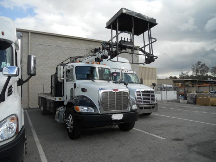2017 Peterbilt 337-0