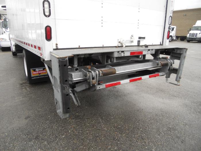 2016 Freightliner Business Class M2 106-0