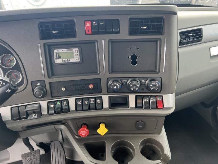 2019 Kenworth T680-0