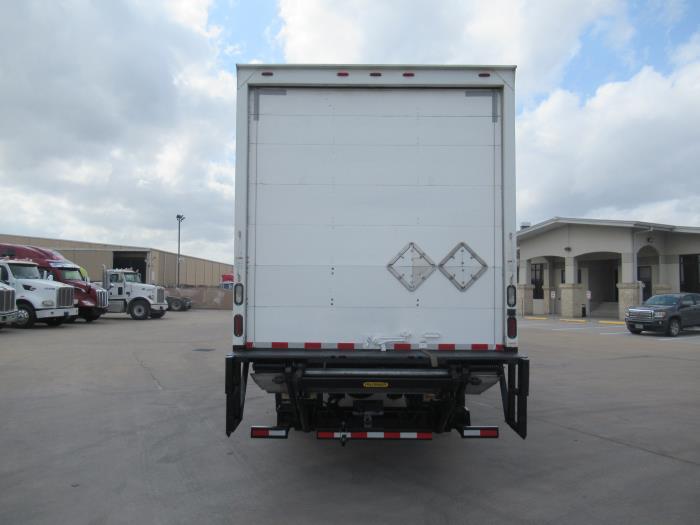 2017 Peterbilt 337-0