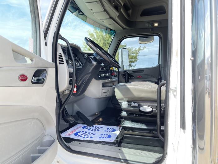 2019 Peterbilt 579-0