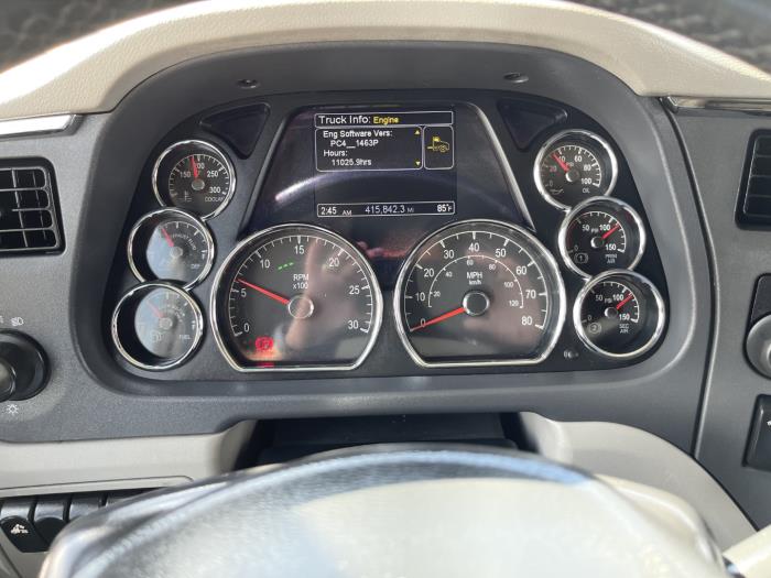 2019 Peterbilt 579-0