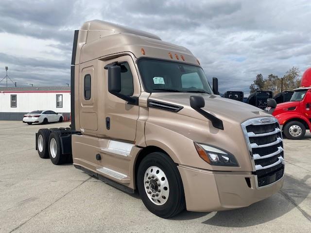 2019 Freightliner Cascadia-0