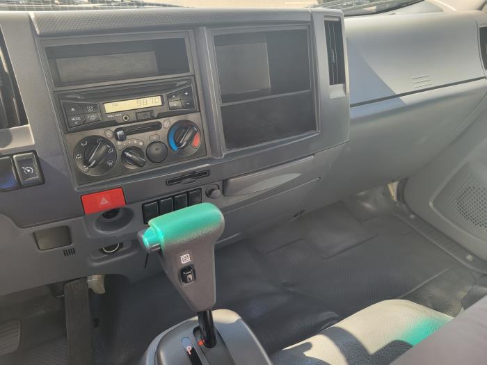 2018 Isuzu NPR-0
