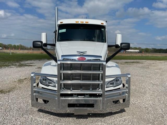 2023 Peterbilt 579-0