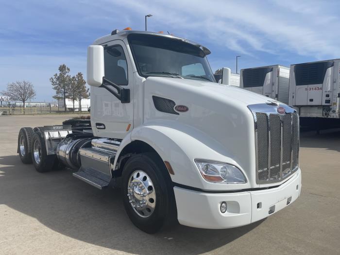 2015 Peterbilt 579-0