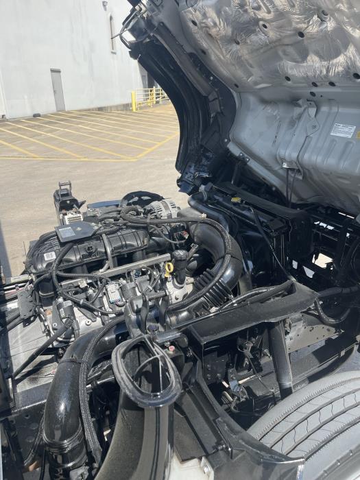 2020 Isuzu NPR-HD-0