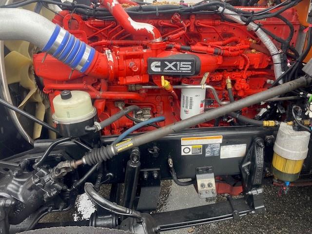 2019 Peterbilt 389-0