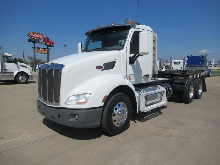 2016 Peterbilt 579-0