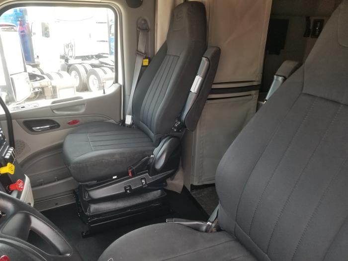 2020 Peterbilt 579-0