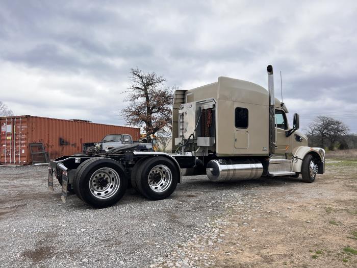 2019 Peterbilt 567-0