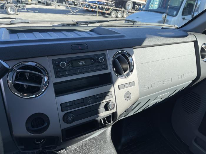 2024 Ford F-650-14