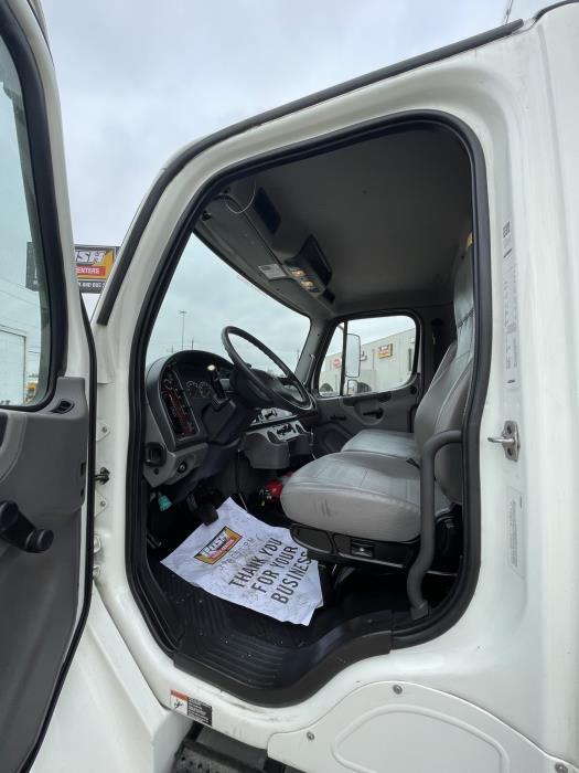 2017 Freightliner Business Class M2 106-0