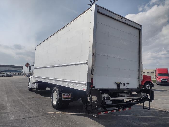 2017 Freightliner Business Class M2 106-0
