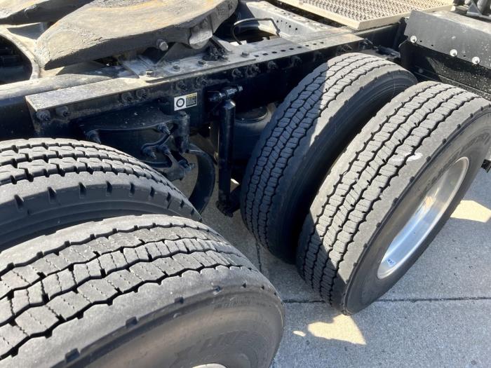 2020 Peterbilt 579-0