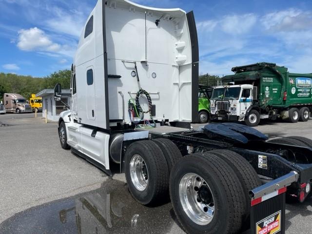 2024 Peterbilt 579-0