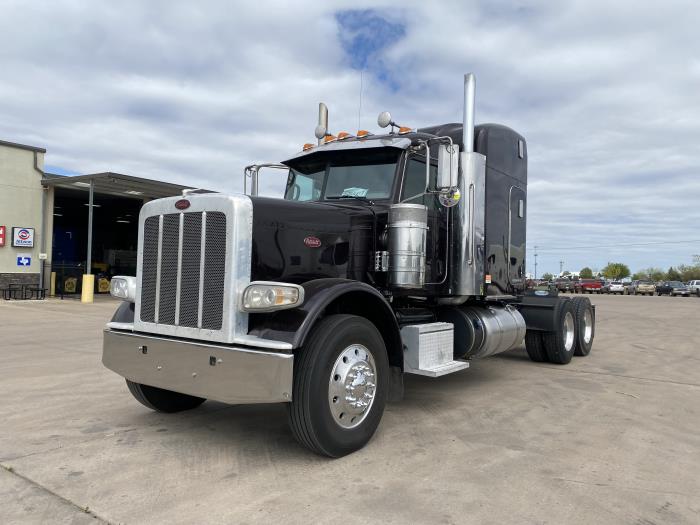 2019 Peterbilt 389-0