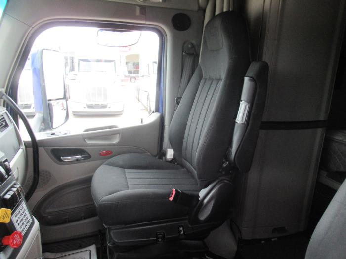 2020 Peterbilt 579-26